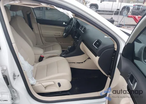 2014 Volkswagen Jetta Sportwagen 2.0L Tdi z USA, uszkodzony, nr VIN 3VWPL7AJ8EM609344